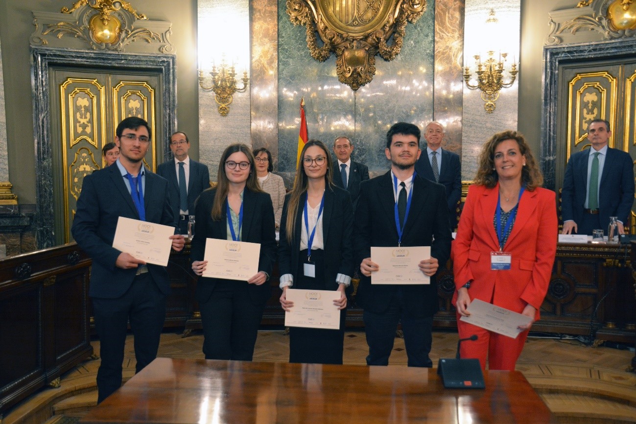 EXCELENTE PARTICIPACION DE LOS ESTUDIANTES DE DERECHO DE LA UNIVERSIDAD DE CÁDIZ EN LA II EDICIÓN...