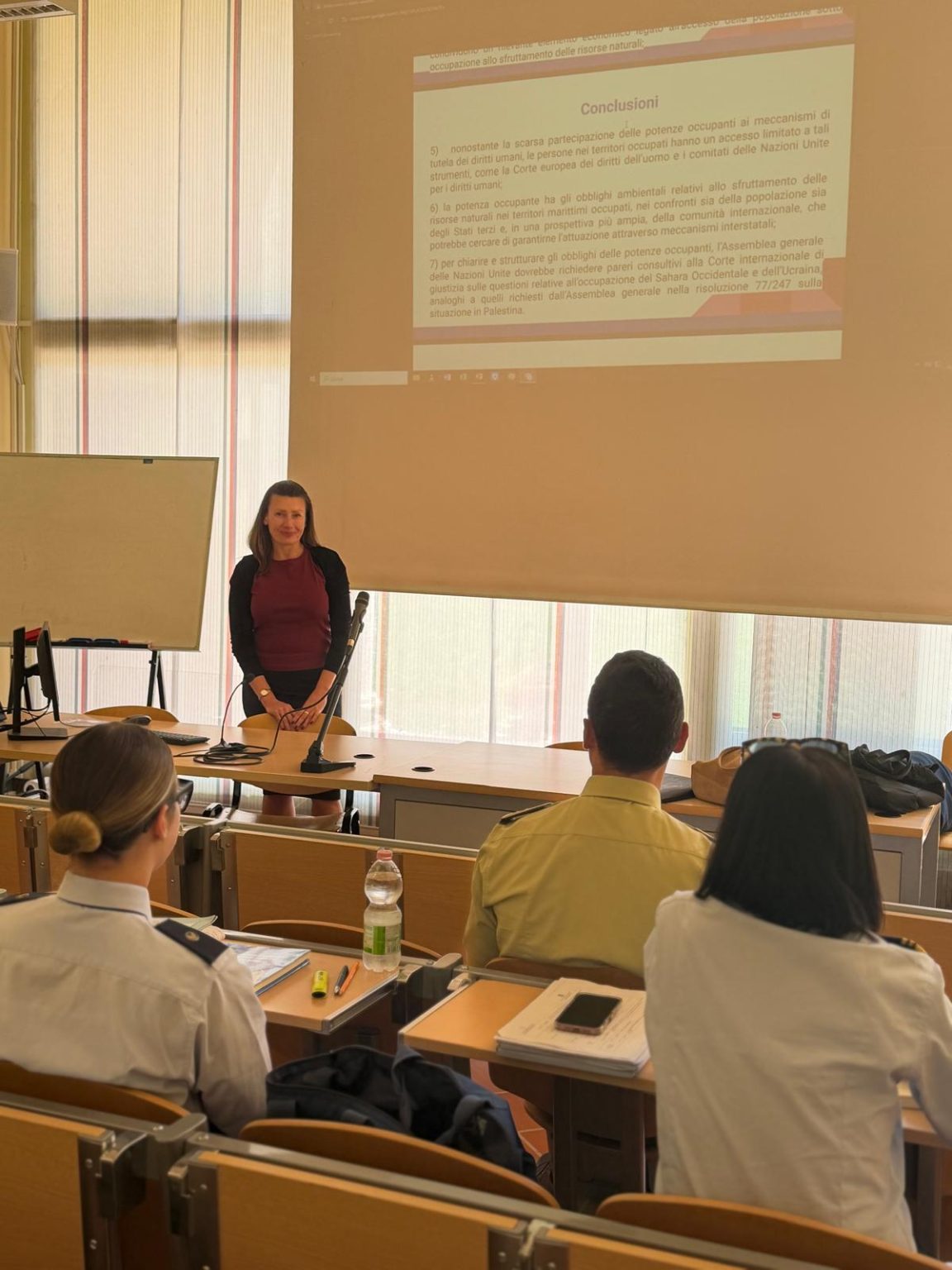 CONFERENCIA DE LA PROFESORA OLENA NIHREIEVA SOBRE “LA OCUPACIÓN BÉLICA MARÍTIMA Y LA EXPLOTACIÓN ...